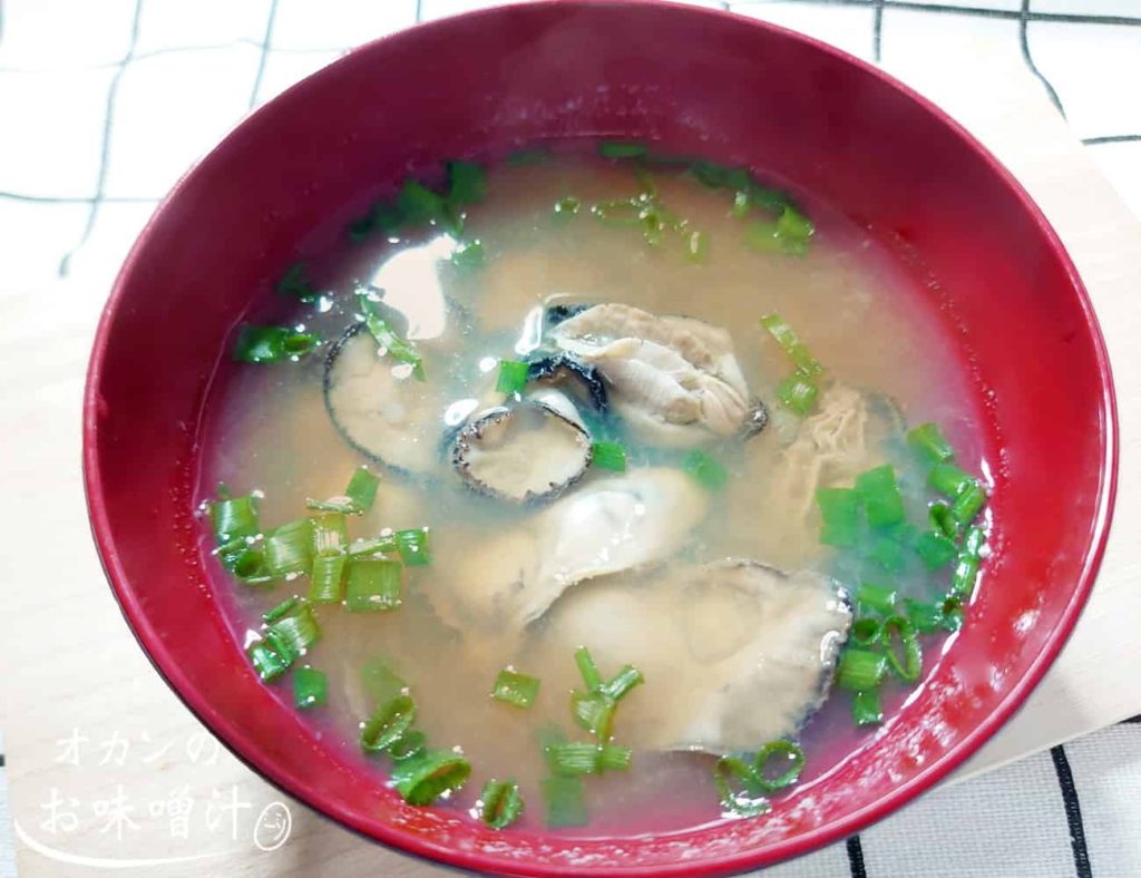 牡蠣のみぞれ味噌汁